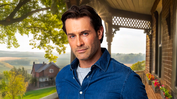 James Hamilton (Jonathan Stoddard)